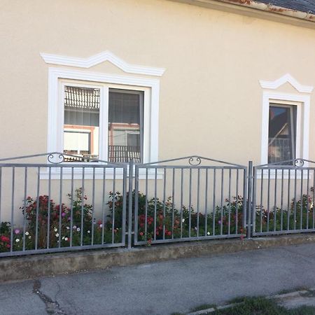 Teraszos ház Balatonlelle Exterior foto